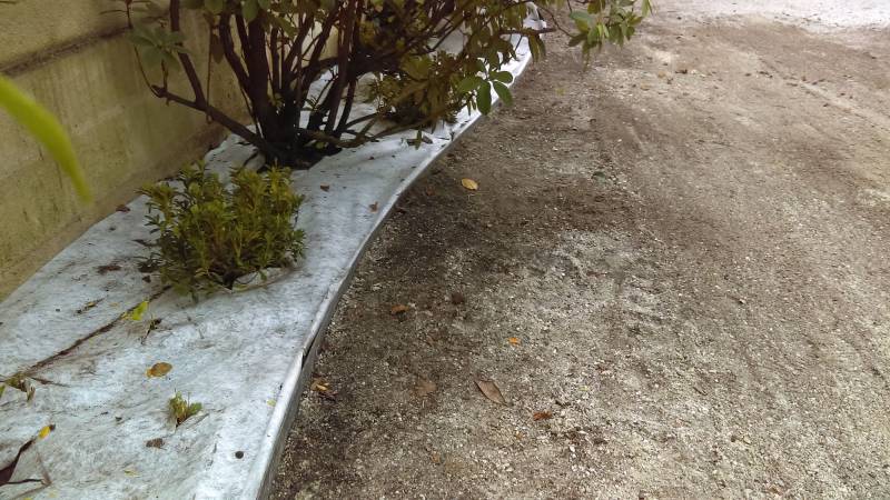 Création de massifs par un paysagiste à Ludon Médoc