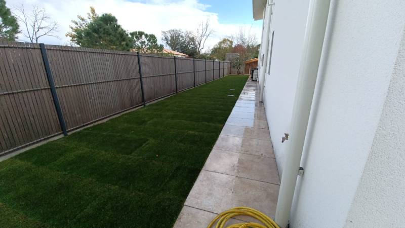 Pose de gazon en plaques à Saint-Médard-en-Jalles : une pelouse parfaite en toute saison