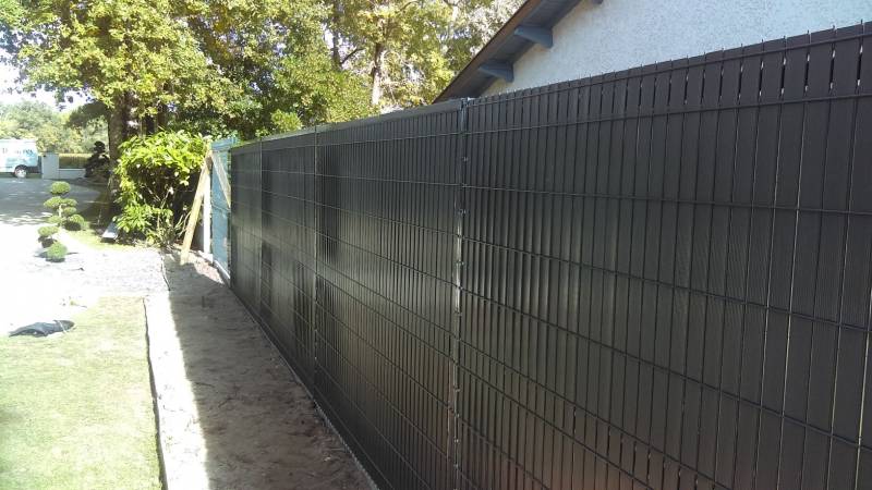 Paysagiste pour pose de kits occultant au Taillan Médoc