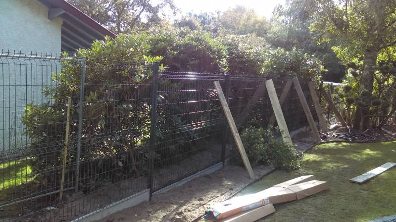 Paysagiste pour pose de clôture à Saint Aubin de Médoc