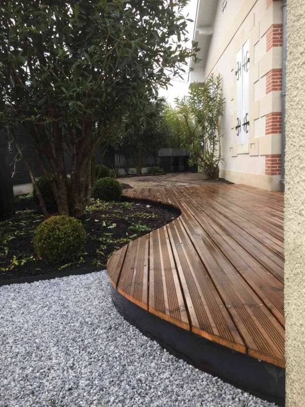 Paysagiste pour création de terrasse en bois à Mérignac