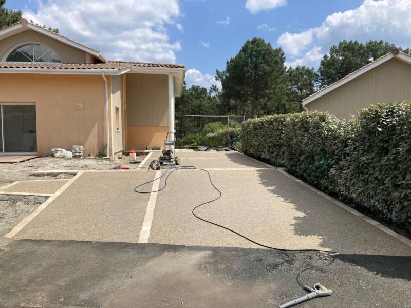 Création de parking en béton lavé à Blanquefort